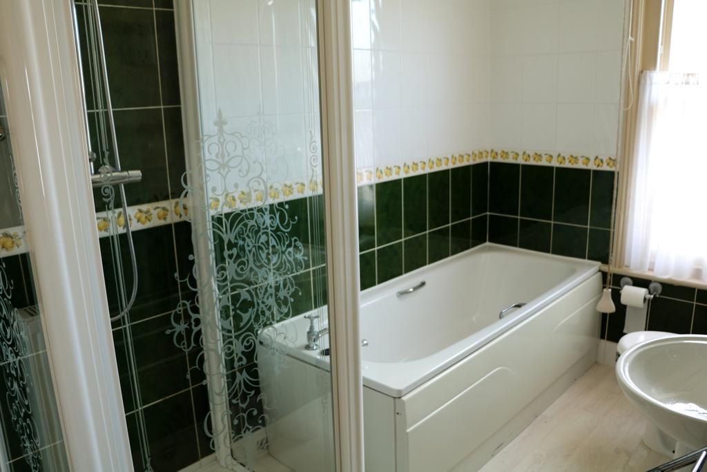 Trafalgar Guest House Fareham Buitenkant foto