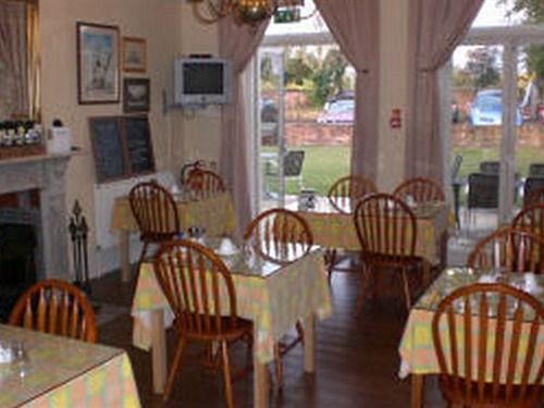 Trafalgar Guest House Fareham Buitenkant foto